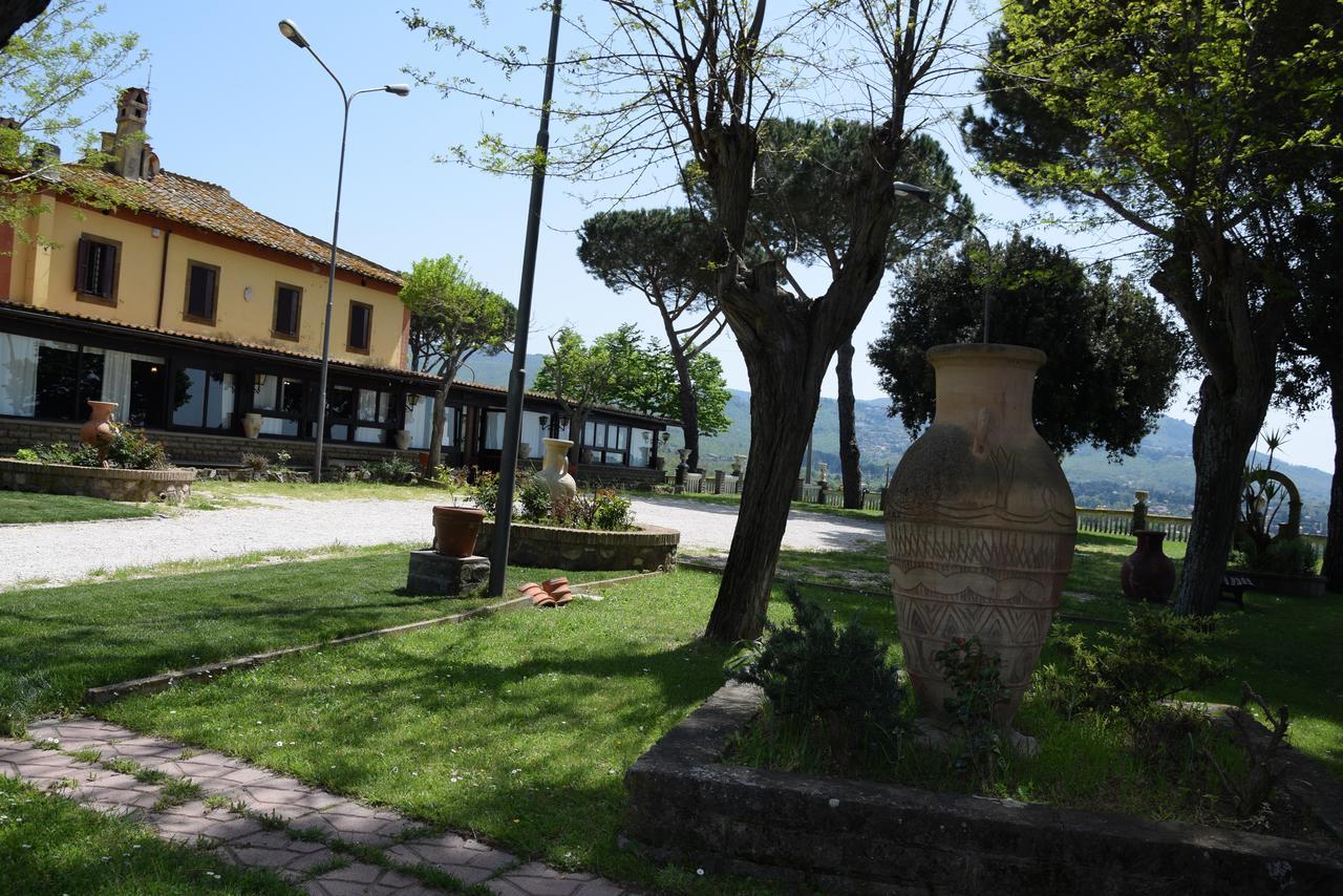 Borgo Della Molara 호텔 그로타페라타 외부 사진