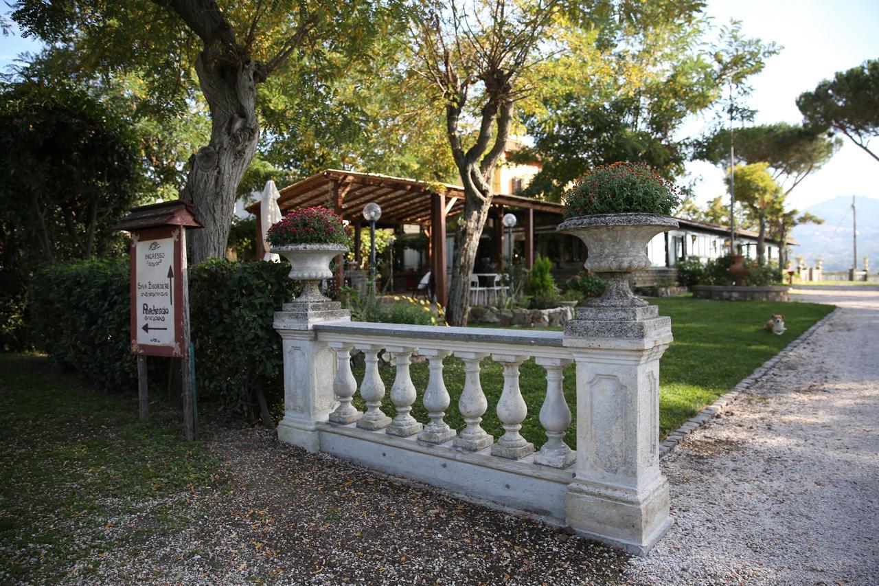 Borgo Della Molara 호텔 그로타페라타 외부 사진